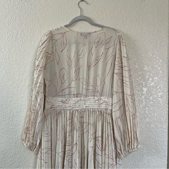 En Saison Floral Maxi Dress - Picture 8 of 11